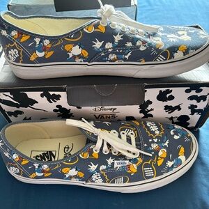 Disney Vans Sneakers Men 11.5 - Blue with Donald Duck